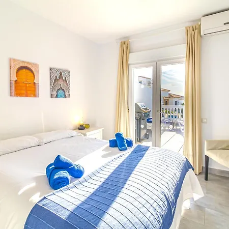 Villa Private Heated Pool Roof Terrace Nerja